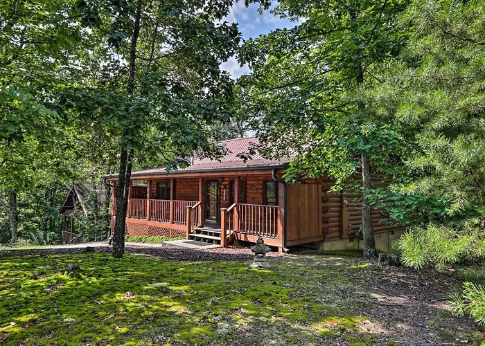 Cabin With Deck And Fireplace Less Than 3 Mi To Dollywood!